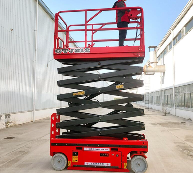 东营自行走移动式升降机